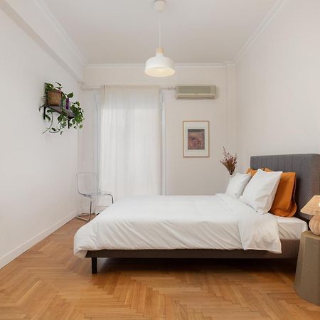 Peaceful Apartment In Neapoli, Exarcheia Atenas Exterior foto