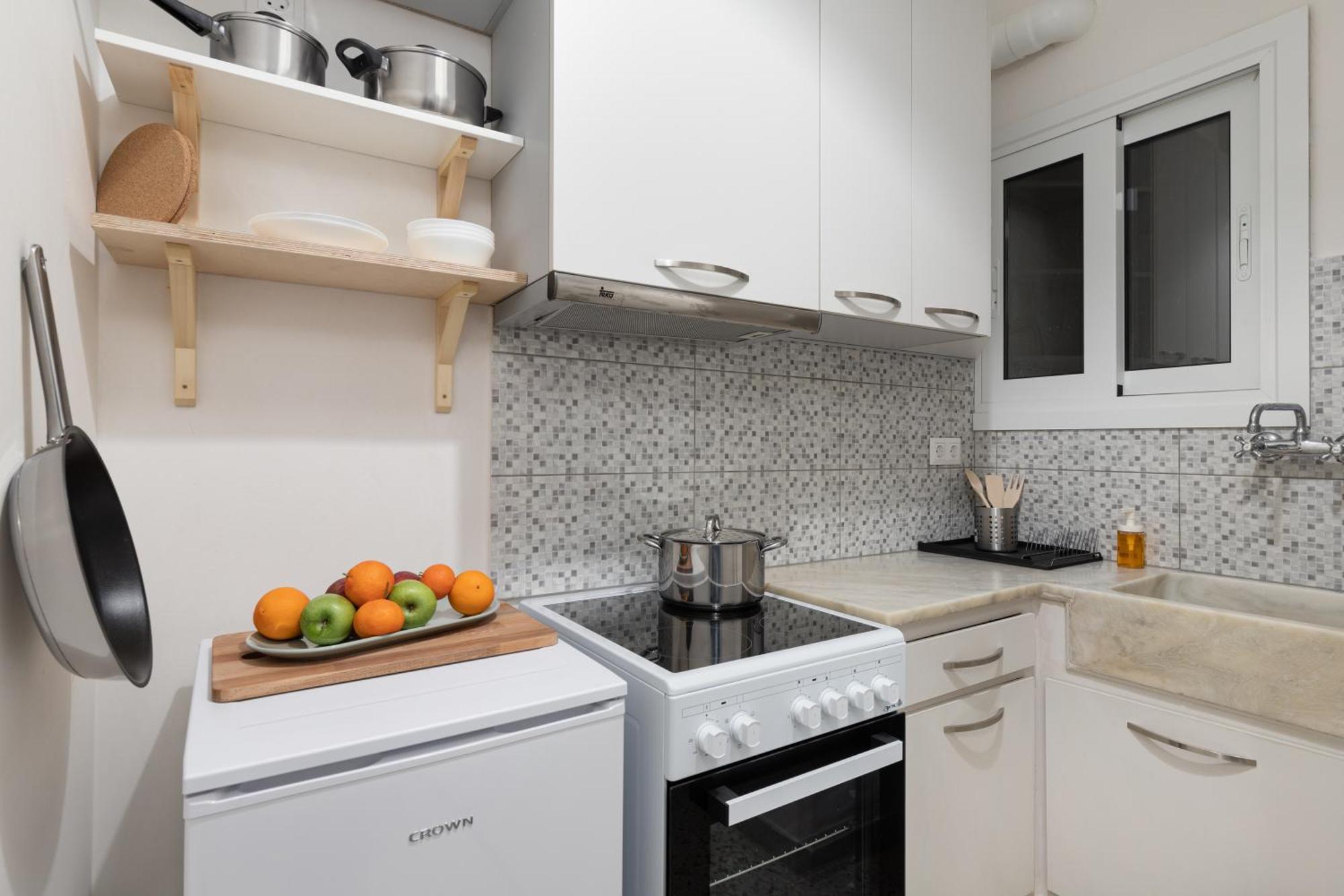 Peaceful Apartment In Neapoli, Exarcheia Atenas Exterior foto