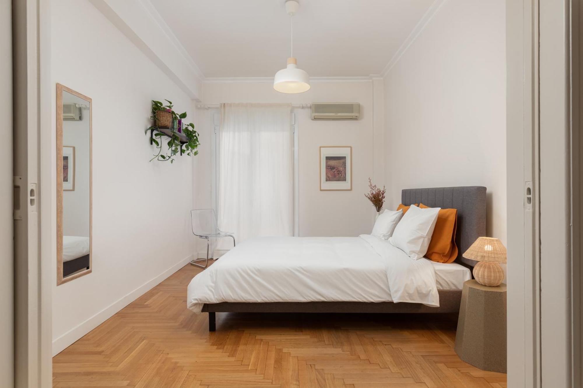 Peaceful Apartment In Neapoli, Exarcheia Atenas Exterior foto